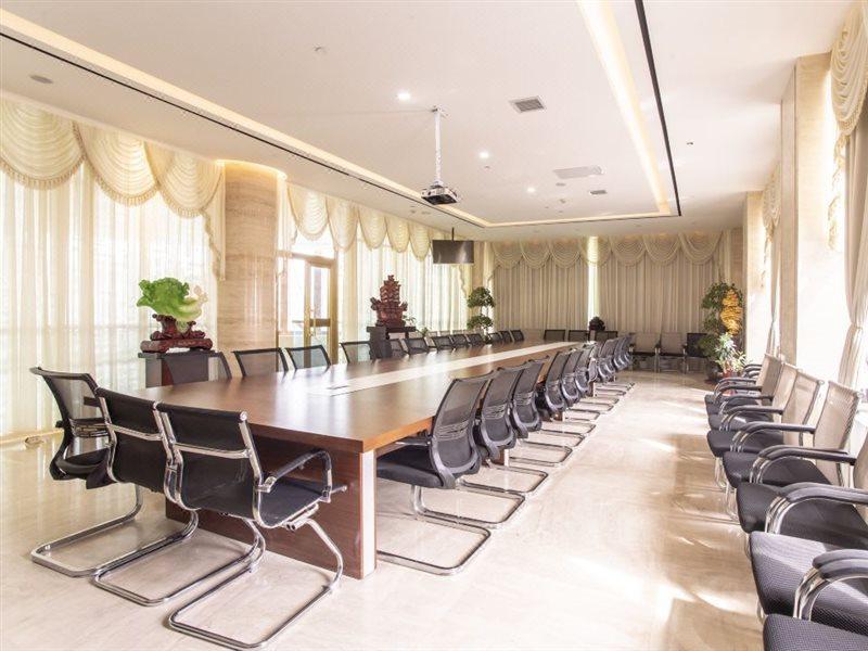 Metropolo Jin Jiang Hotels Turpan Administrative The Heart Of Pai Екстериор снимка
