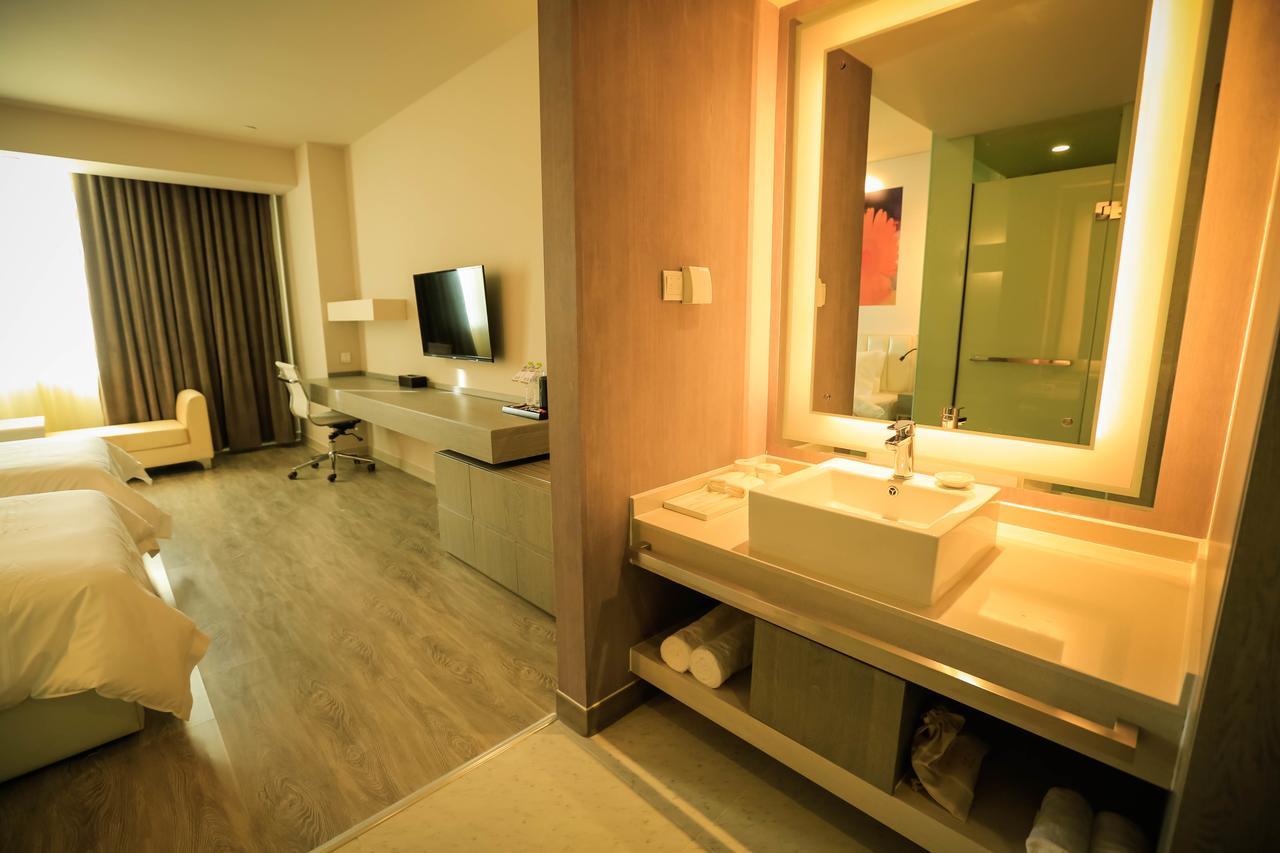 Metropolo Jin Jiang Hotels Turpan Administrative The Heart Of Pai Екстериор снимка